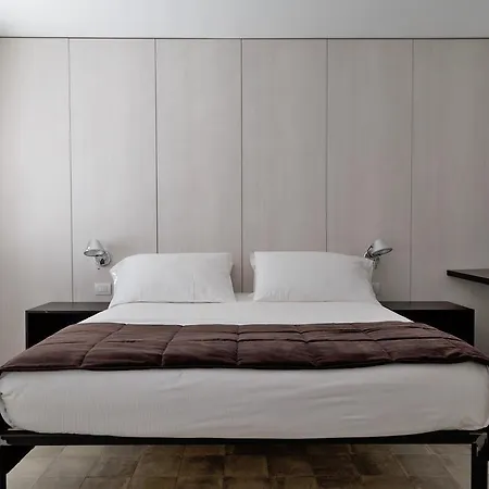 Nene-il Vicolo And Bellagio